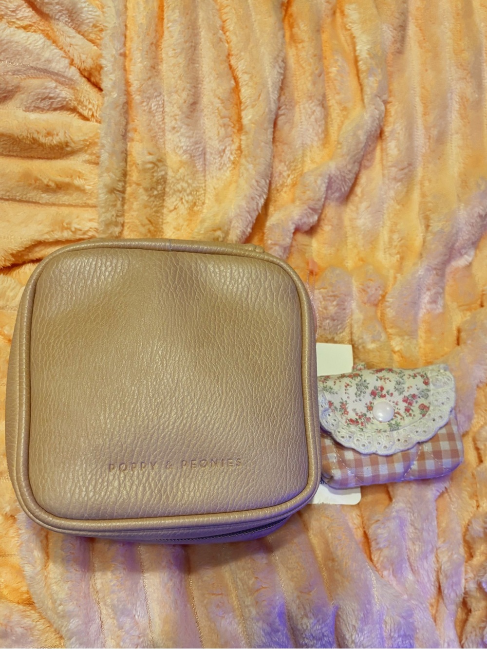 Poppy & Peonies Teched Out Case Blush